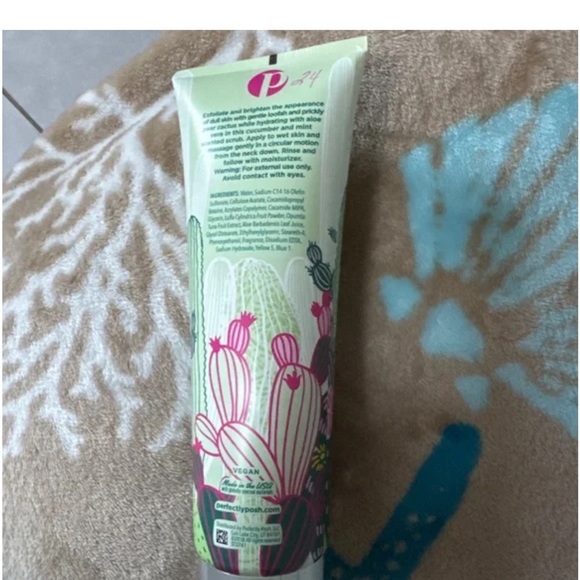 Perfectly Posh~Buff Around the Edges Prickly Pear and Aloe Body Polish~NEW - Picture 2 of 5